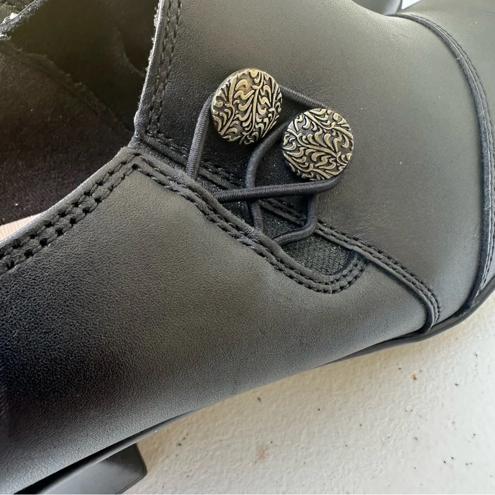 Clarks Collection Emslie Warren Block Heel Loafer/Bootie Size 8.5 - Picture 7 of 8